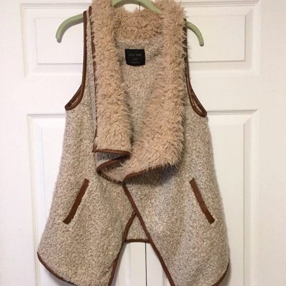 Love Tree Jackets & Blazers - Love Tree | Wool Faux Fur Vest Large